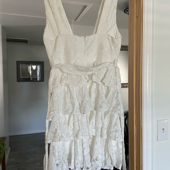 Selfie Leslie White Lace Dress - Picture 2 of 6